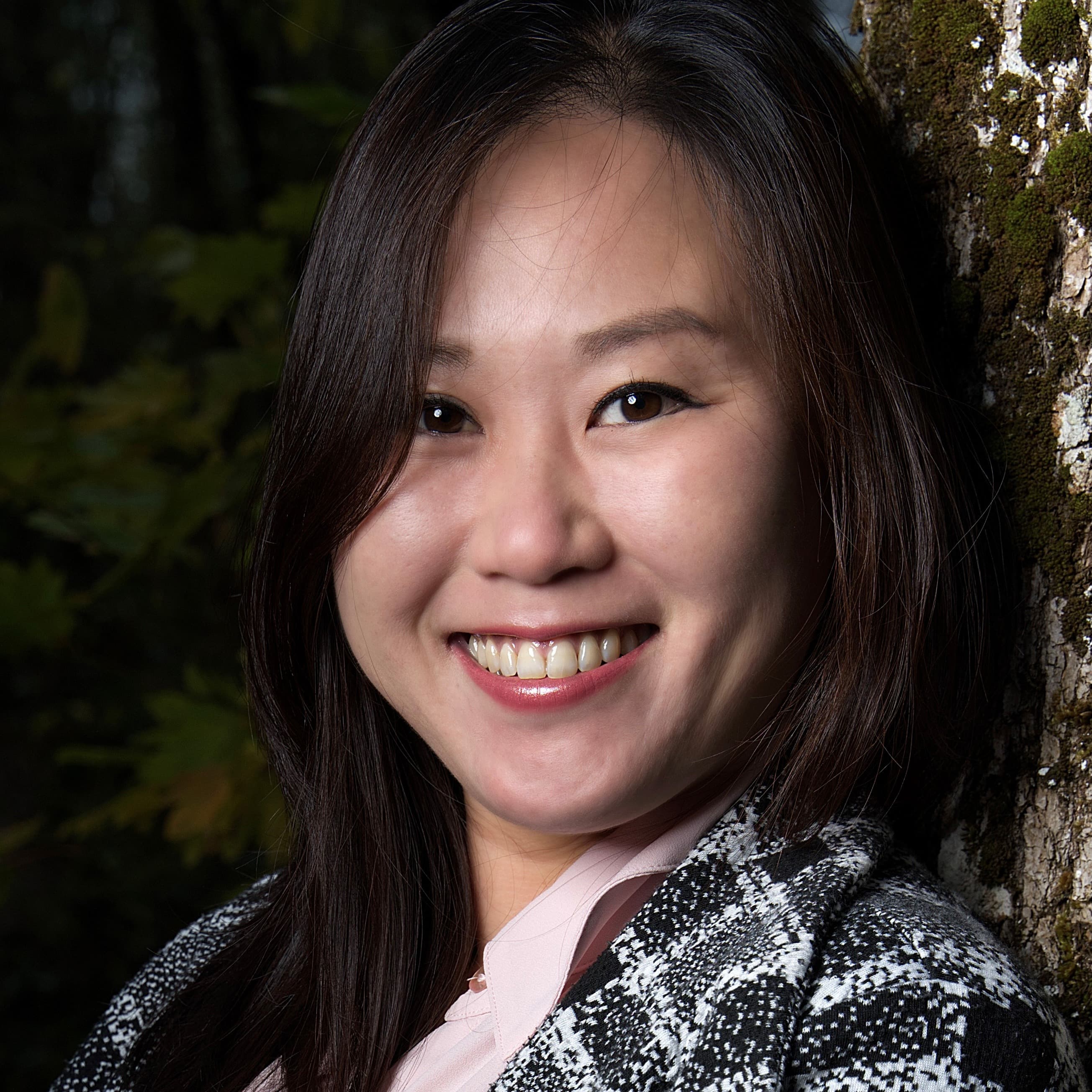 Tia Yeo headshot