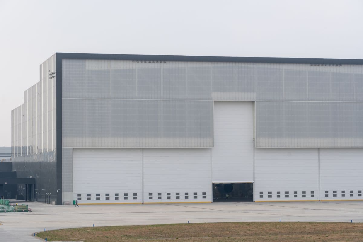Modern logistics property